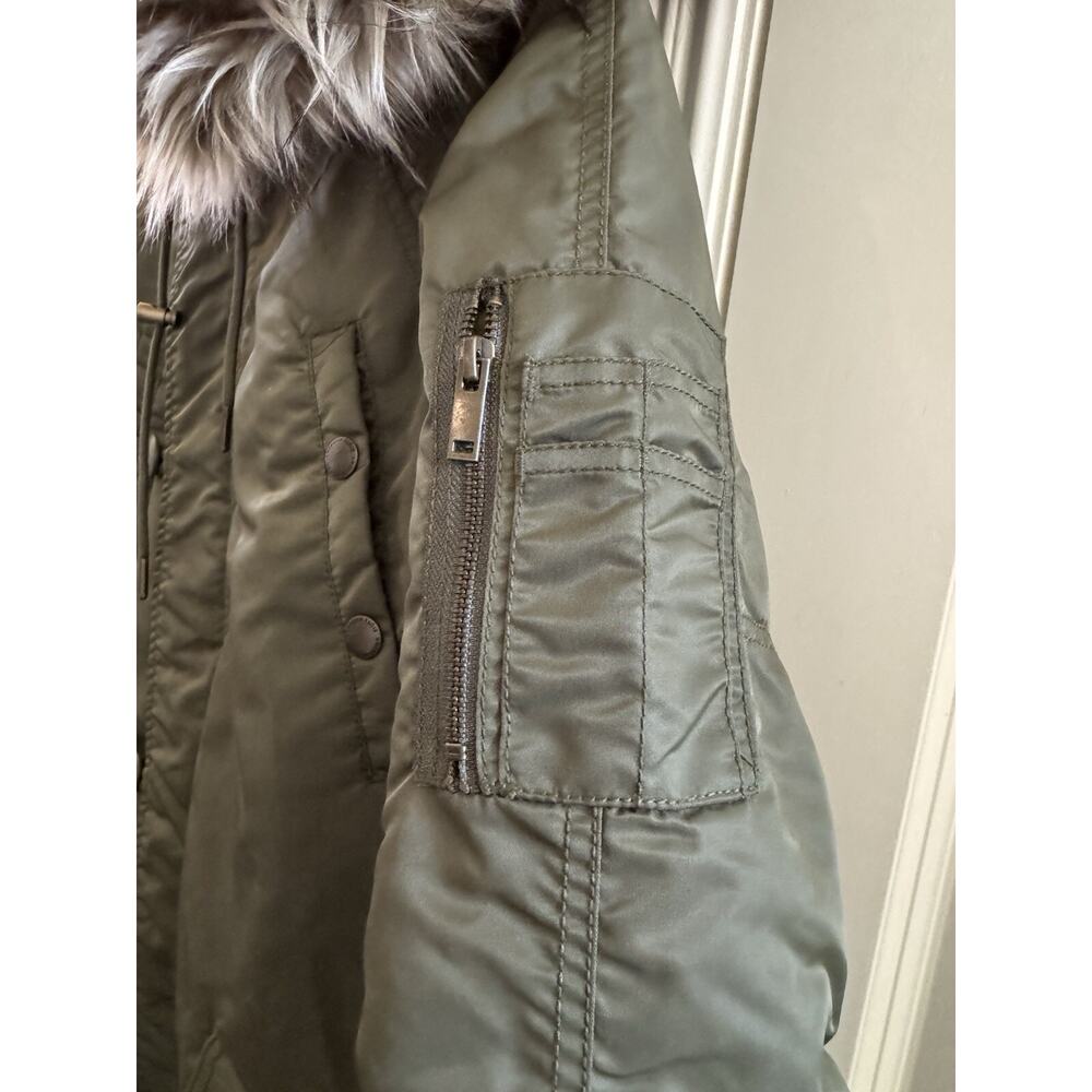 Women’s Small American Eagle Olive Green Winter Coat Parka Long Jacket Fur Hood - Picture 3 of 7